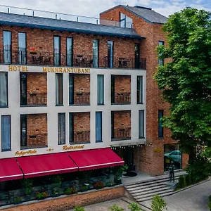 4* 酒店 Mukhrantubani Boutique
